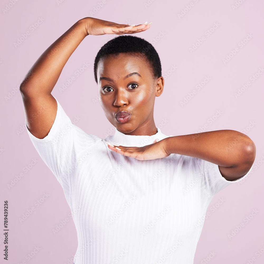 Poster Black woman, portrait and frame hand sign with box, vogue and fun gesture in a studio. Kiss, funny and happy with modern and casual fashion with pink background and silly with minimalist fashion