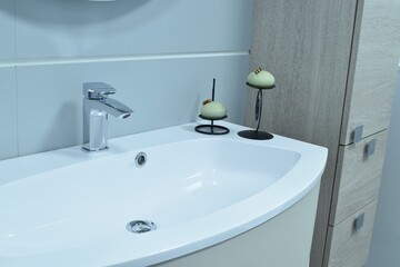 Mobile da bagno con Rubinetto miscelatore lavabo