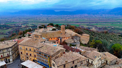 aerial pictures made with a dji mini 4 pro drone over Montefalco, in Umbria, Italy.