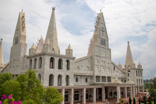 Solomon's temple  in aizawl the capital city of mizoram, this architectural establishment gives an amazing view of hills and the green mizoram in north-east India