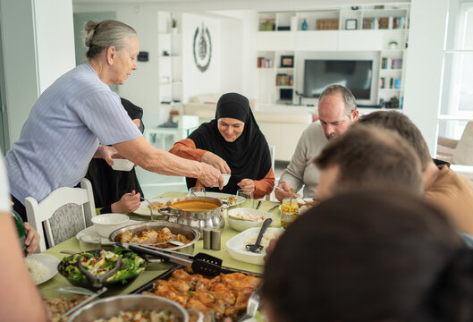 Muslim Families Eating Sinner together