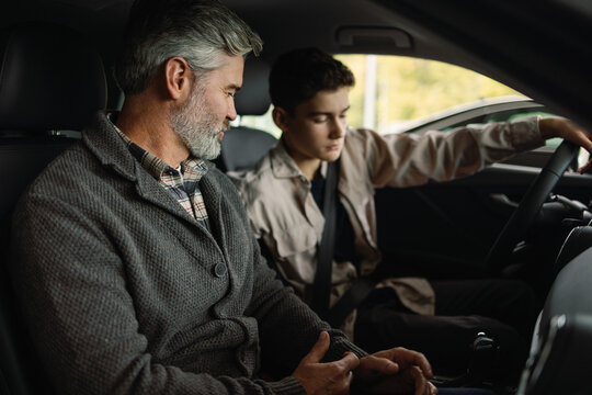 Modern showroom purchase driver interior manufacturer