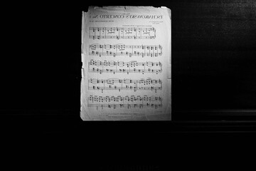 Fototapeta premium black and white music sheet