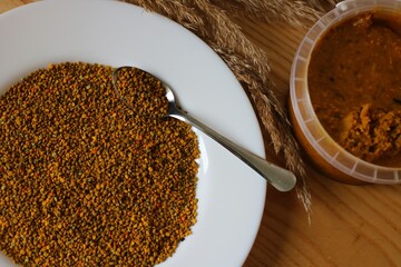 Bee pollen