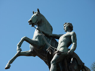 Campania,  Napoli, Statua, Palazzo reale, Palafrenieri,  statue equestri bronzee, dono dello zar 