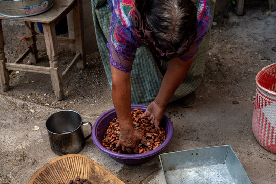 Mexican Zapotec woman at work