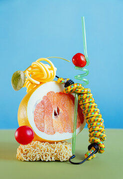 Still life with Pamello and a rope.