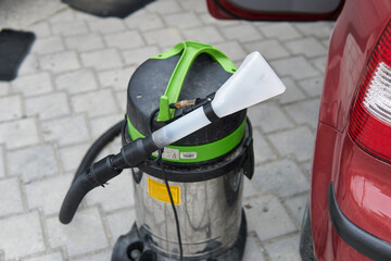 Professional extraction vacuum cleaner
