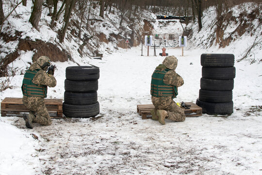 A Ukrainian soldiers trains in shooting