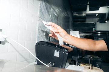 Getting a Restaurant Order Receipt