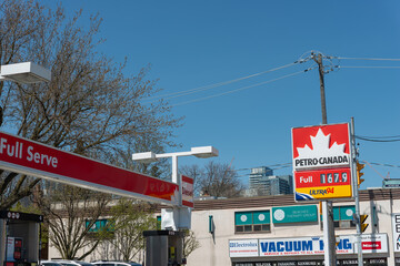 Obraz premium general view of Petro-Canada, a gas station chain, located at 536 Mount Pleasant Road in Toronto, Canada