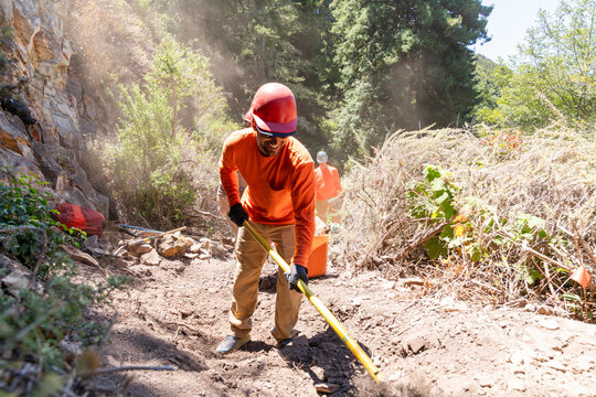 Volunteer trail work