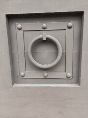 Old door with gray metal decorations, Puerta antigua con adornos metálicos de color gris
