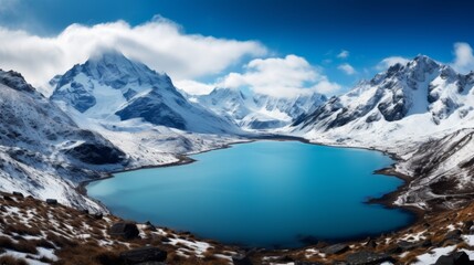 Fototapeta na wymiar Beautiful landscape lake on the background of mountains