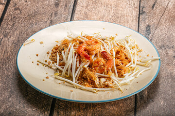 Pad thai - noodle with shrimps