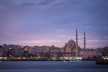 Mosque near the river in Istanbul at dawn - obrazy, fototapety, plakaty