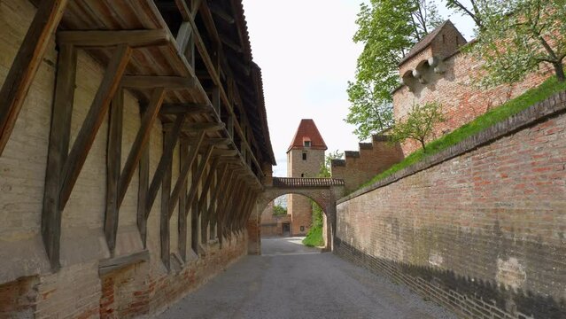 Wehrgang der historischen Burg Trausnitz in Landshut, Niederbayern, Bayern, Deutschland, Europa