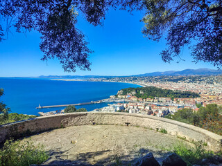 Panorama sur Nice, la baie des anges et la Côte d*'Azur