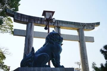 Torii of Itsukushima Shrine on Miyajima island, in Hiroshima, Japan - 日本 広島 宮島...