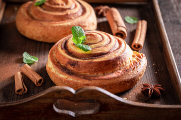 Delicious and traditionally cinnamon rolls made of butter and cinnamon.