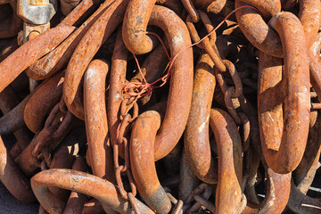 thick steel brown chain weights used in the fishing industry