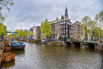 historische Grachtenhäuser in Amsterdam / Niederlande