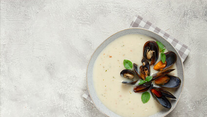 chowder cream soup with mussels, American cuisine, homemade, no people, - obrazy, fototapety, plakaty