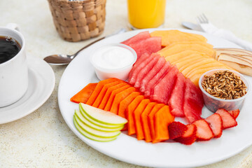 Plato de Fruta con granola