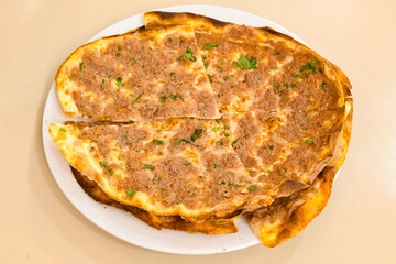 Turkish foods ; Turkish pizza acisiz Lahmacun. Urfa  bol acili lahmacun.