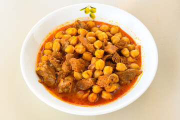 Dana kavurma, guvec.Sauteed meat with carrots and peas ( Turkish ; Et, Tavuk Sote. guvec  ) Et kavurma, orman kebabi, ciftlik kebap.