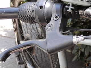 Closeup of mechanical disc brakes of a bicycle, Primer plano de Frenos de disco mecánico de una...