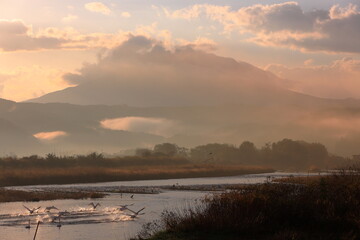 岩木山は、青森県弘前市および西津軽郡鰺ヶ沢町に位置する火山。標高は1,625 mで、青森県の最高峰。日本百名山