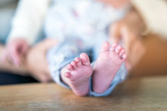 newborn baby girls feet.