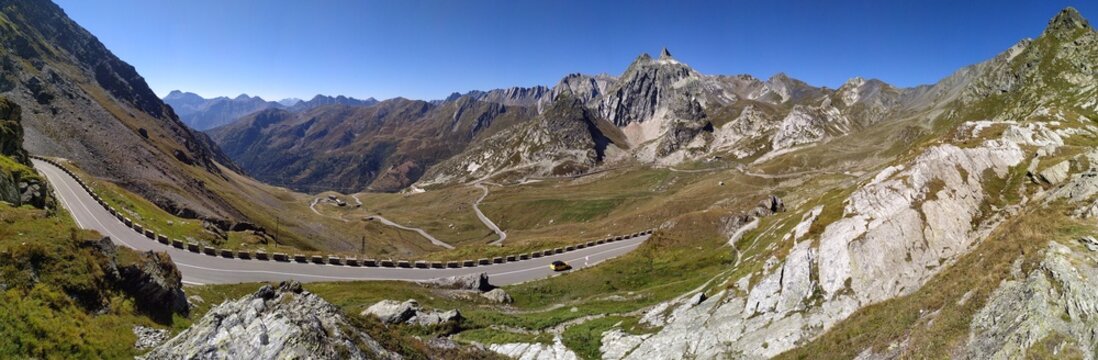 Grosse St. Bernhard Col du Grand Saint-Bernard Colle del Gran San Bernardo Passstra&szlig;e Wallis Schweiz Aostatal Italien Piemont 