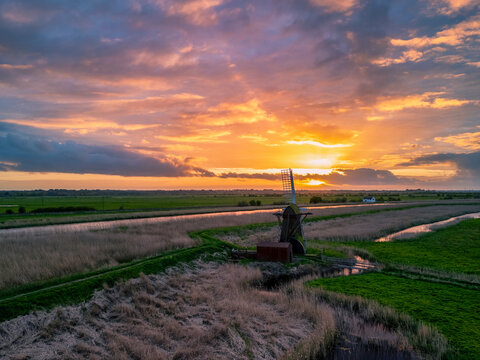 A spectacular sunset over the River Waveney at Herringfleet, Suffolk, UK