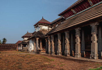 Saavira Kambada or Tribhuvana Tilaka Kudamani is a basadi or Jain temple famous for its 1000...