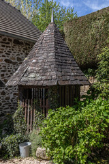 Perpezac le noir (Corrèze, Nouvelle-Aquitaine, France) - Petit patrimoine vernaculaire - Puits...