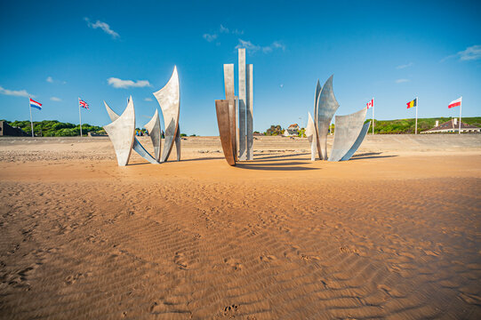 Monument Les Braves sur Omaha Beach