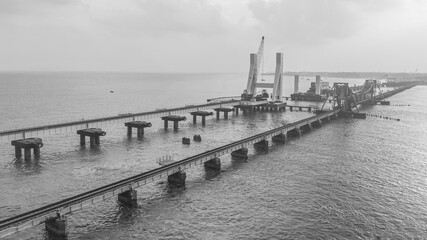 Pamban Bridge center of the sea 