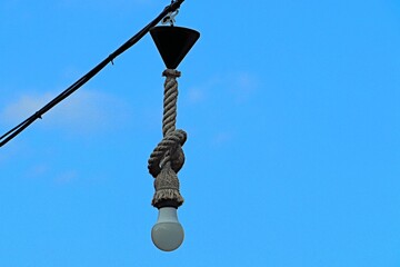 Lighting element, LED light bulb beautifully decorated with thick rope