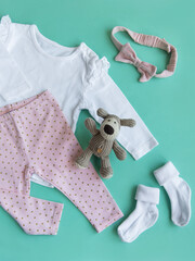 Set of baby bodysuits, pants, socks and knitted toy - 791325013