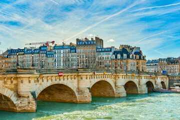 Pont-Neuf bridge. Fabulous, magnificent Paris in early spring. - obrazy, fototapety, plakaty