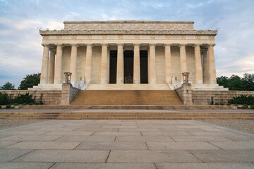 Lincoln Memorial, Monument in Washington, D.C., United States, honors the 16th president of the United States, Abraham Lincoln