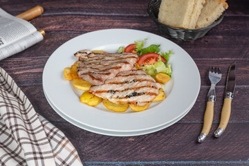 grilled steak with vegetables