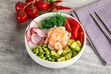 Hawaian cuisine - Poke with cocktail shrimps