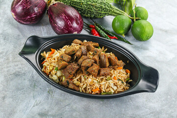 Stir fried rice with beef