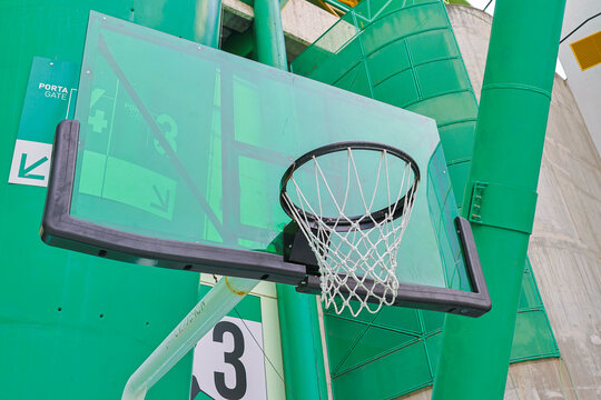Basketball hoop at josé alvalade stadium exterior