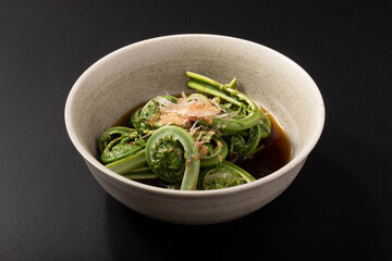 ［山形県産］こごみ　おひたし