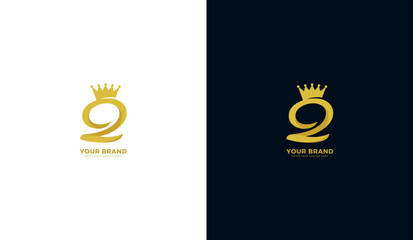 Q letter crown logo. Crown, letter q, queen icon design. Vector illustration