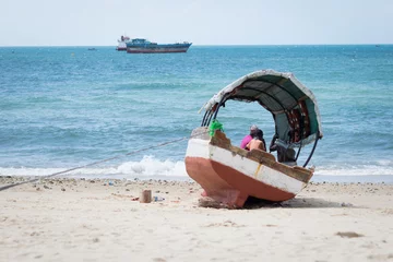 Foto op Canvas fishing boat in zanzibar beach © Sahbi